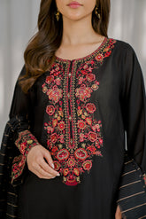 3 Piece Lawn Embroidered Suit (CS0124)