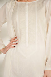 3 Piece Lawn Embroidered Suit (CS0160)