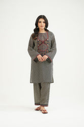 2 Piece Printed Lawn Embroidered Suit (CP0463)