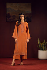 2 Piece Lawn Karandi Embroidered Suit (CS0692)
