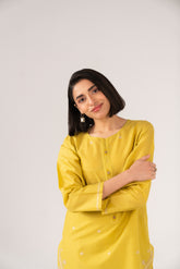 2 Piece Lawn Embroidered Suit (CP0081)