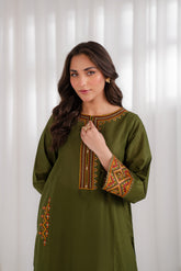 2 Piece Lawn Embroidered Suit (CS0127)