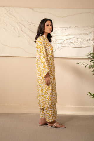 2 Piece Unstitched  Lawn Printed Suit (UC0035)