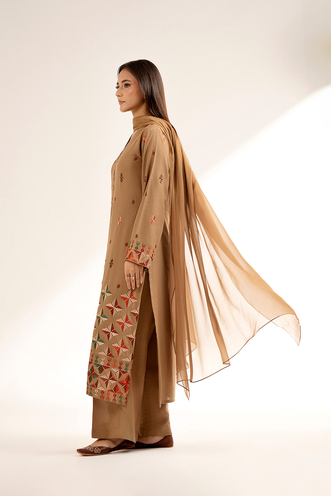 3 Piece Lawn Karandi Embroidered (CS0279)