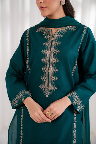 3 Piece Lawn Embroidered Suit (CS0126)