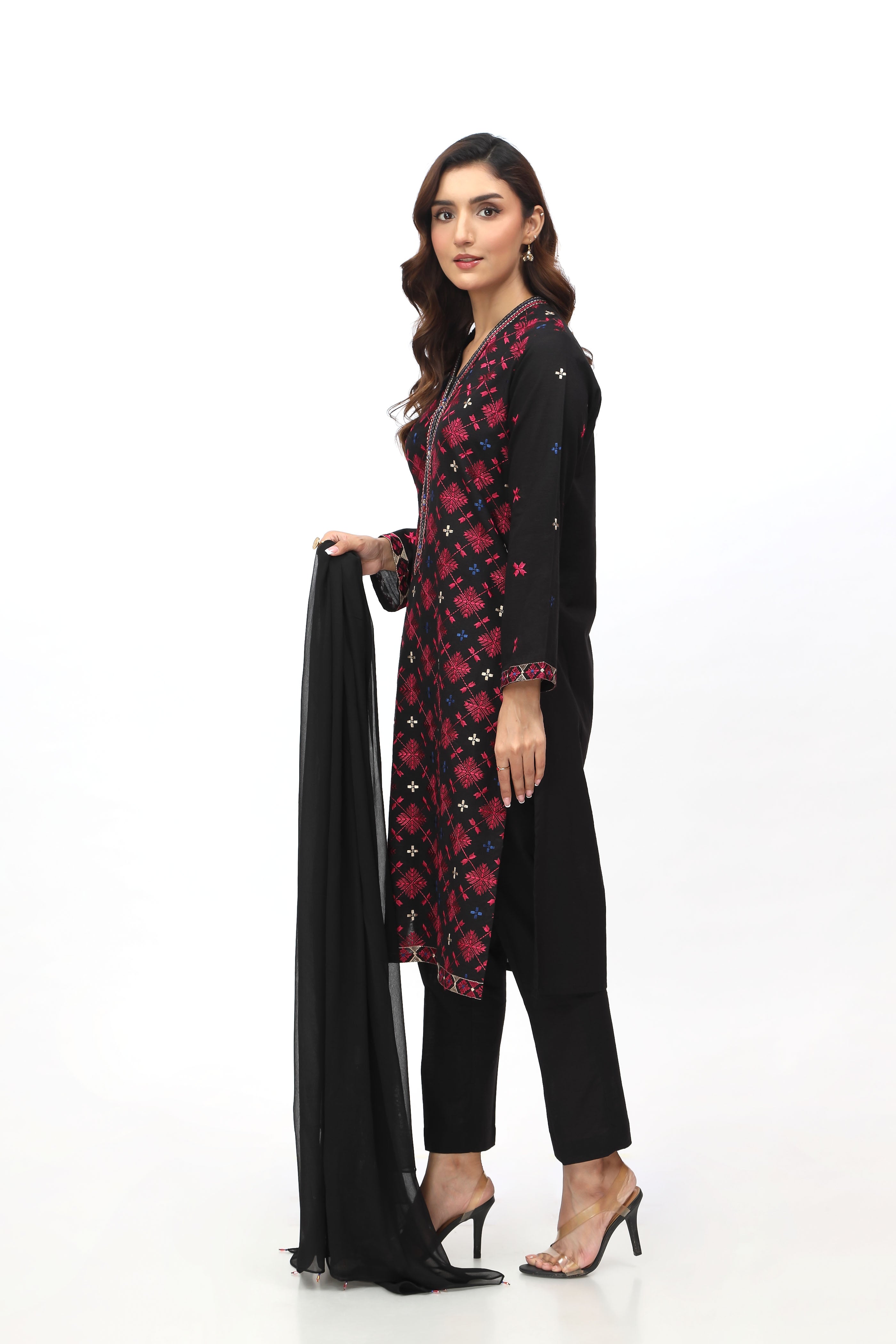 3 Piece Slub Khaddar Embroidered Suit BB9936