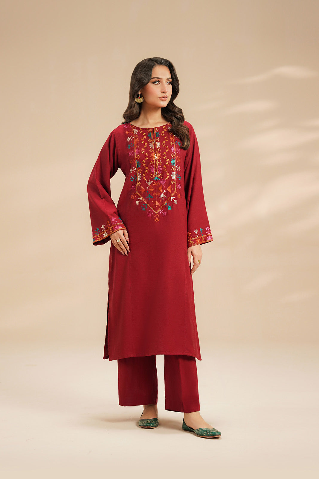 2 Piece Lawn Karandi Embroidered Suit (CP0609)