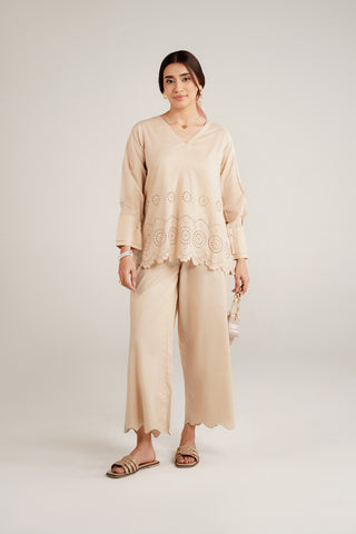 2 Piece Lawn Embroidered Suit (CF0149)