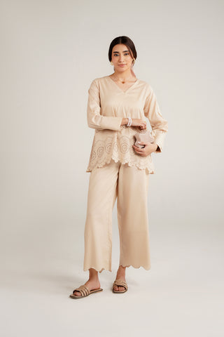 2 Piece Lawn Embroidered Suit (CF0149)