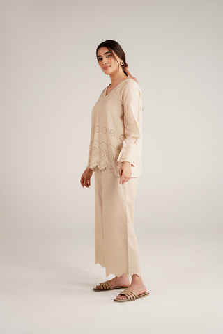 2 Piece Lawn Embroidered Suit (CF0149)