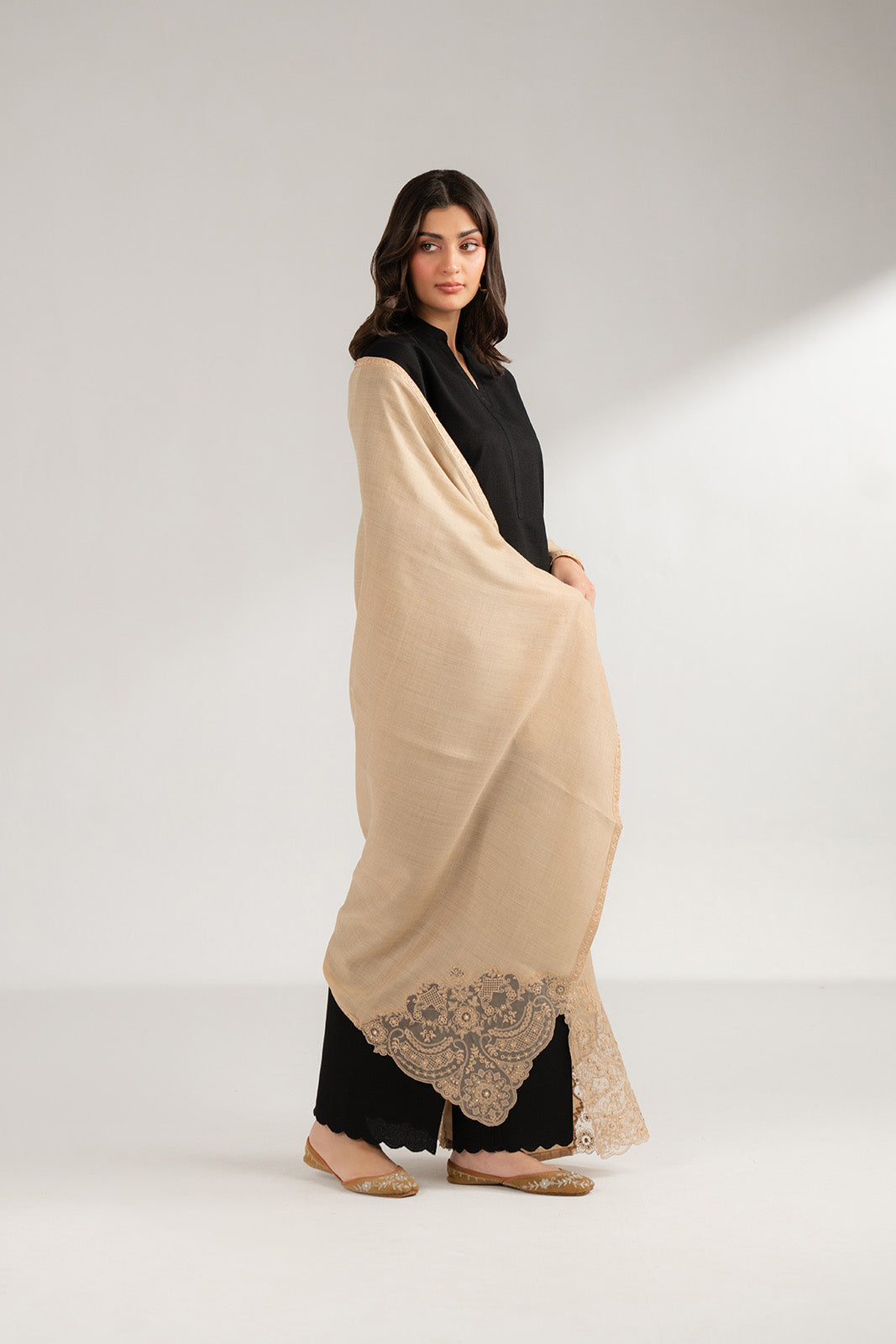 1 Piece Semi Pashmeena Embroidered Shawls (CG0001)