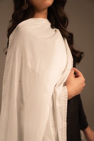 1 Piece Lawn Embroidered Shawls (CH0025)