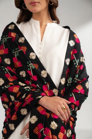 1 Piece Lawn Karandi Embroidered Shawls (CH0030)