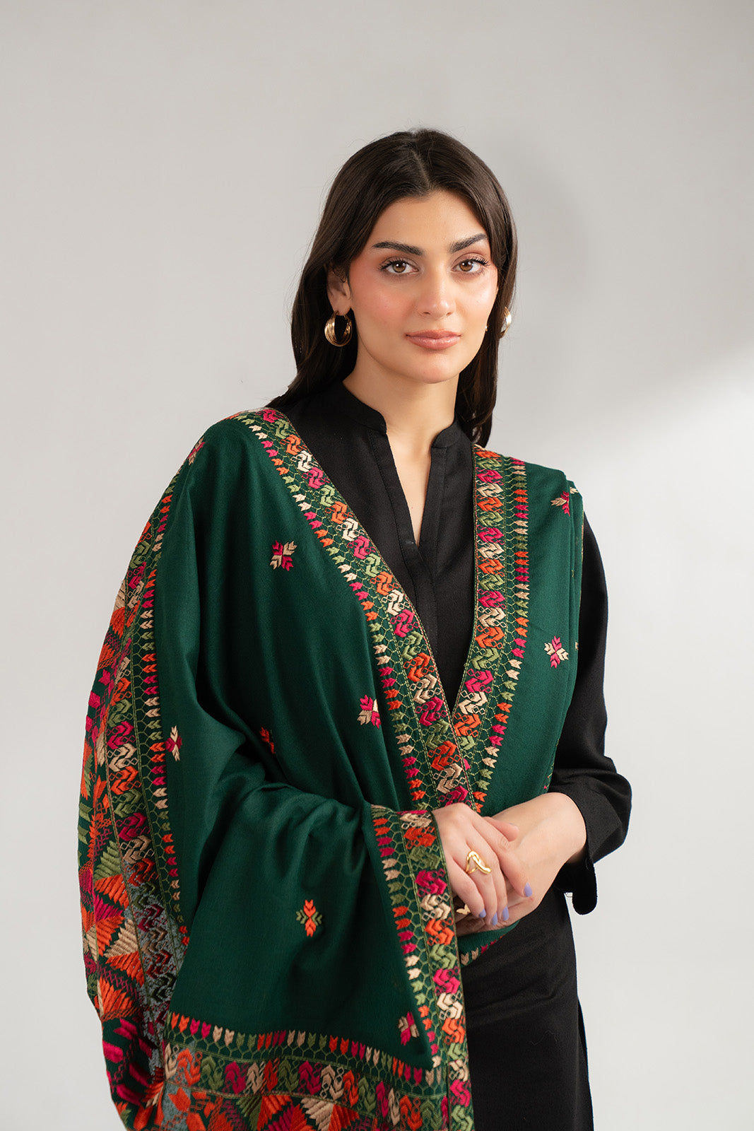 1 Piece Lawn Karandi Embroidered Shawls (CH0036)