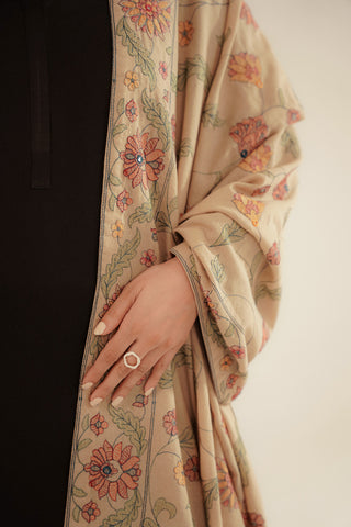 Shawls Lawn Karandi Embroidered Suit (CH0041)