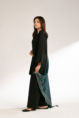 1 Piece Lawn Karandi Embroidered Shawls (CH0044)