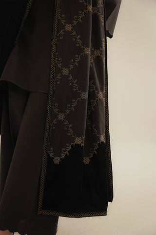 1 Piece Lawn Karandi Embroidered Shawls (CH0048)