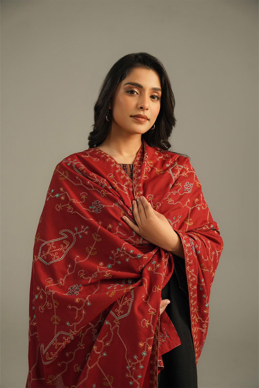 1 Piece Lawn Karandi Embroidered Shawls (CH0051)
