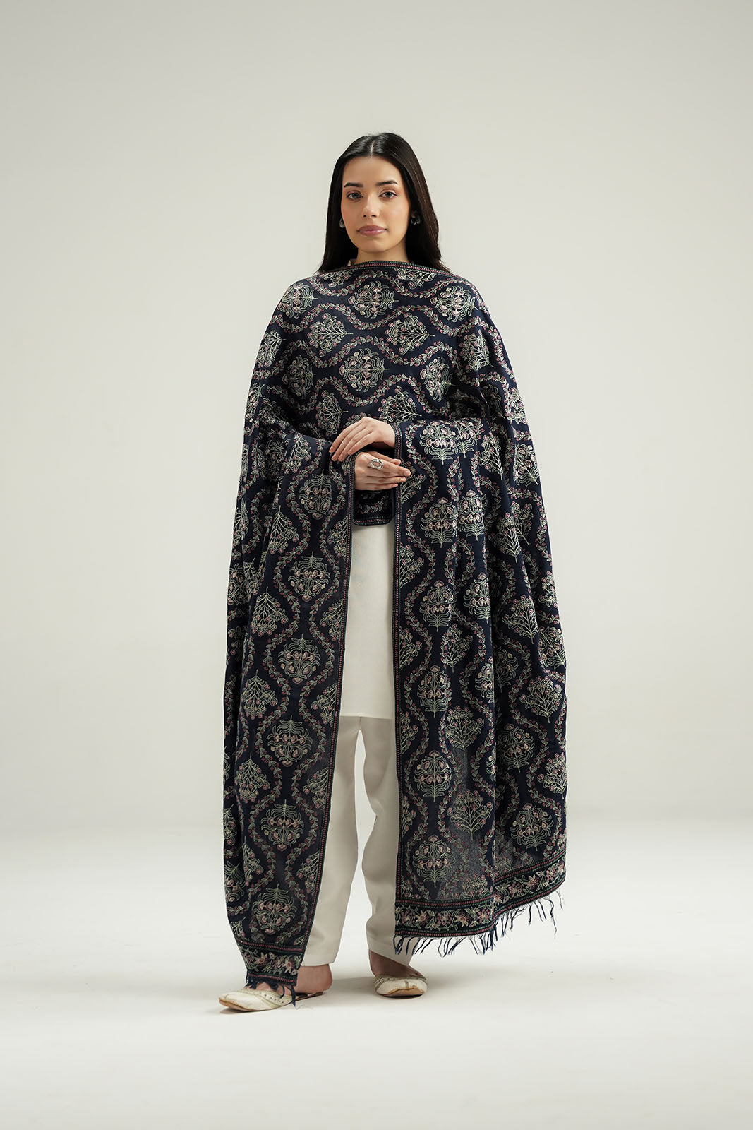 1 Piece Lawn Karandi Embroidered Shawl (CH0093)