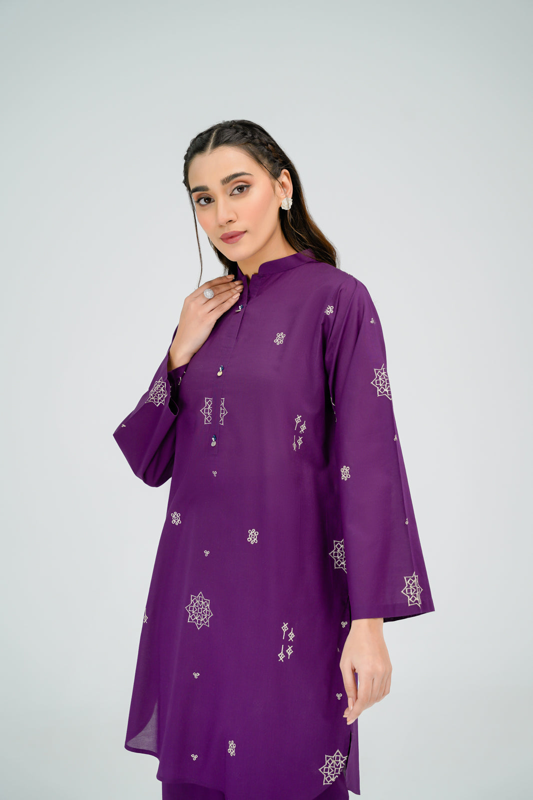 2 Piece Lawn Embroidered Suit (CP0049)