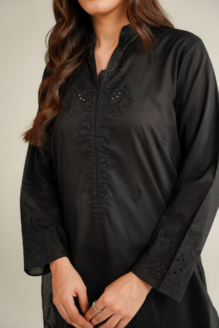 2 Piece Lawn Embroidered Suit (CP0120)