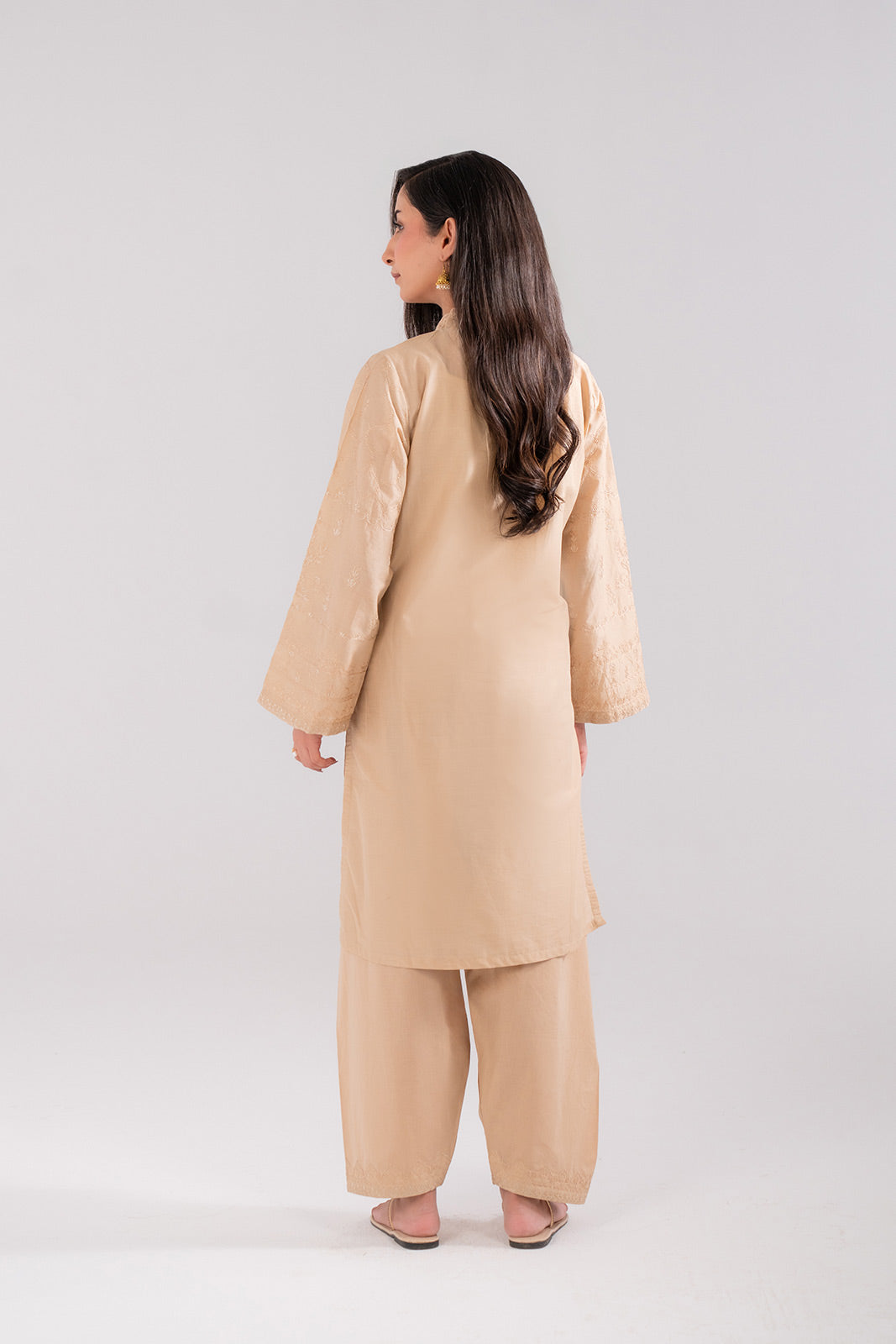 2 Piece Lawn Embroidered Suit (CP0184)