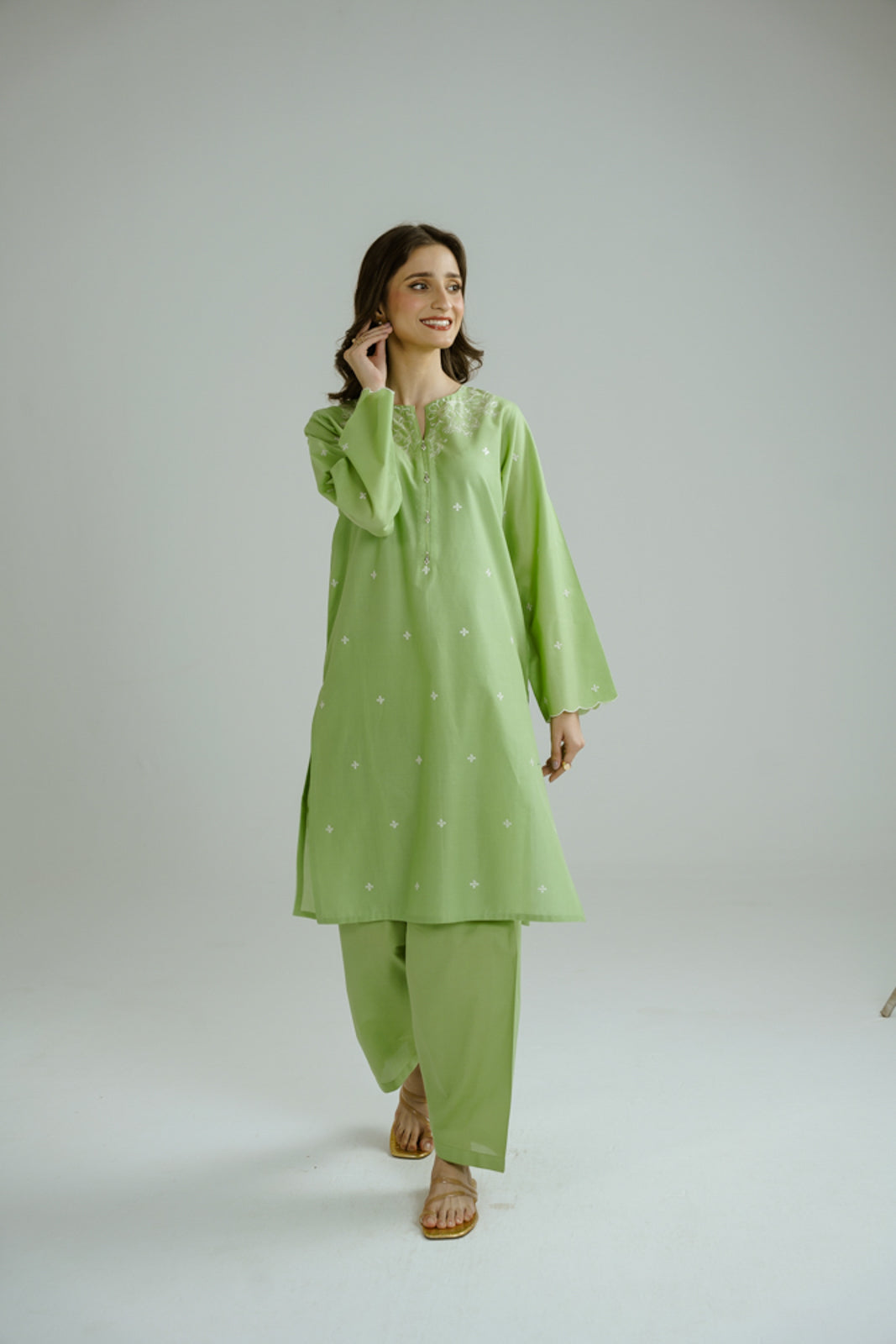 2 Piece Lawn Embroidered Suit (CP0197)