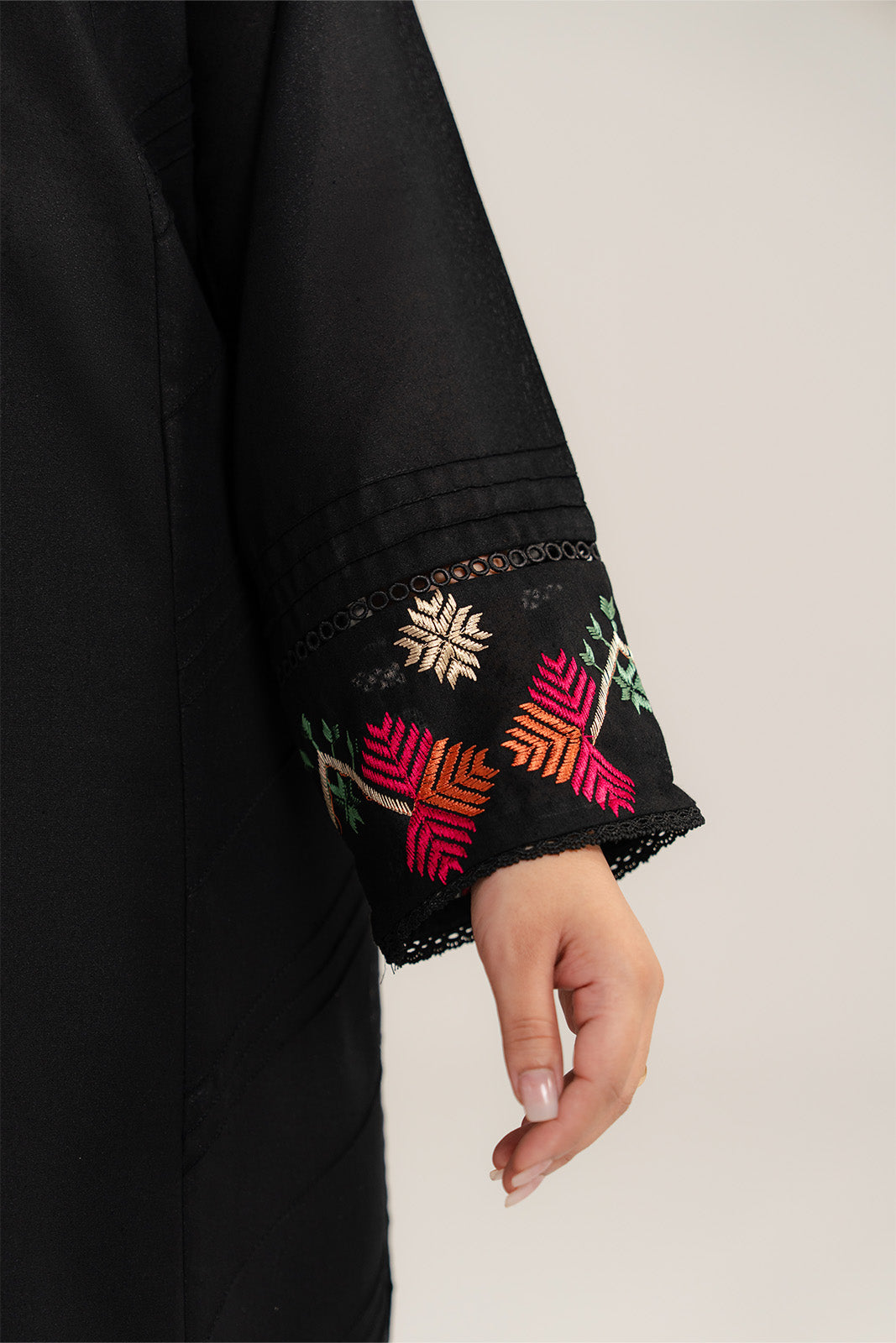 2 Piece Lawn Karandi Embroidered Suit (CP0285)