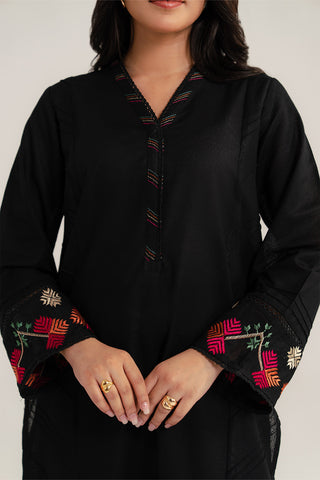 2 Piece Lawn Karandi Embroidered Suit (CP0285)