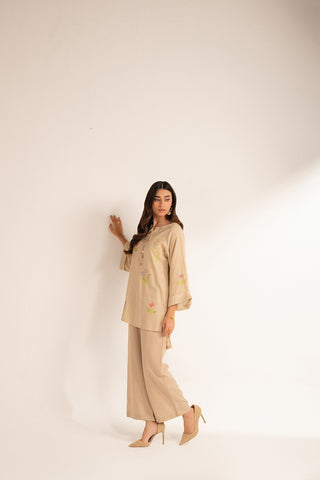 2 Piece Lawn Karandi Embroidered (CP0326)