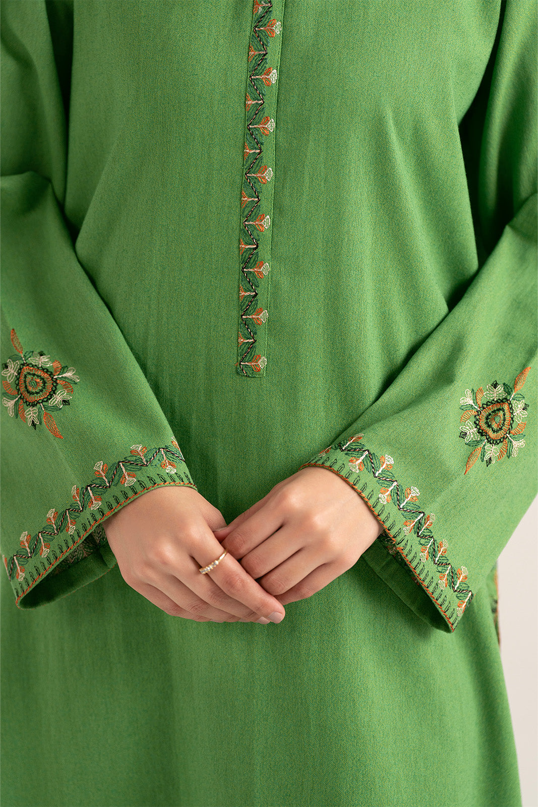 2 Piece Cotton Karandi Embroidered Suit (CP0363)