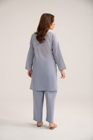 2 Piece Lawn Embroidered Suit (CP0371)