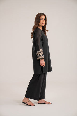 2 Piece Lawn Embroidered Suit (CP0395)