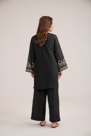 2 Piece Lawn Embroidered Suit (CP0395)