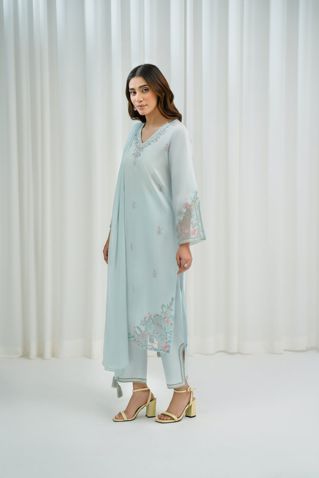 3 Piece Lawn Embroidered Suit (CS0037)
