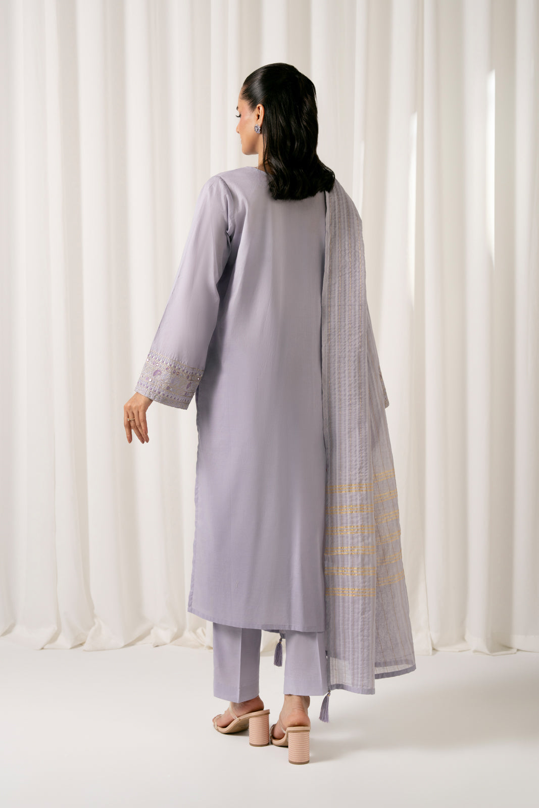3 Piece Lawn Embroidered Suit (CS0059)