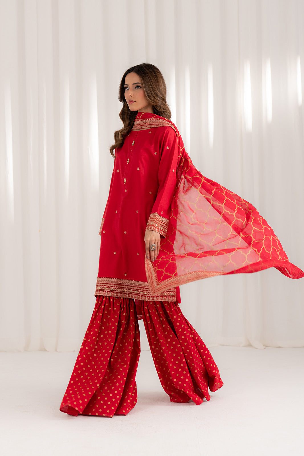 3 Piece Lawn Embroidered Suit (CS0075)