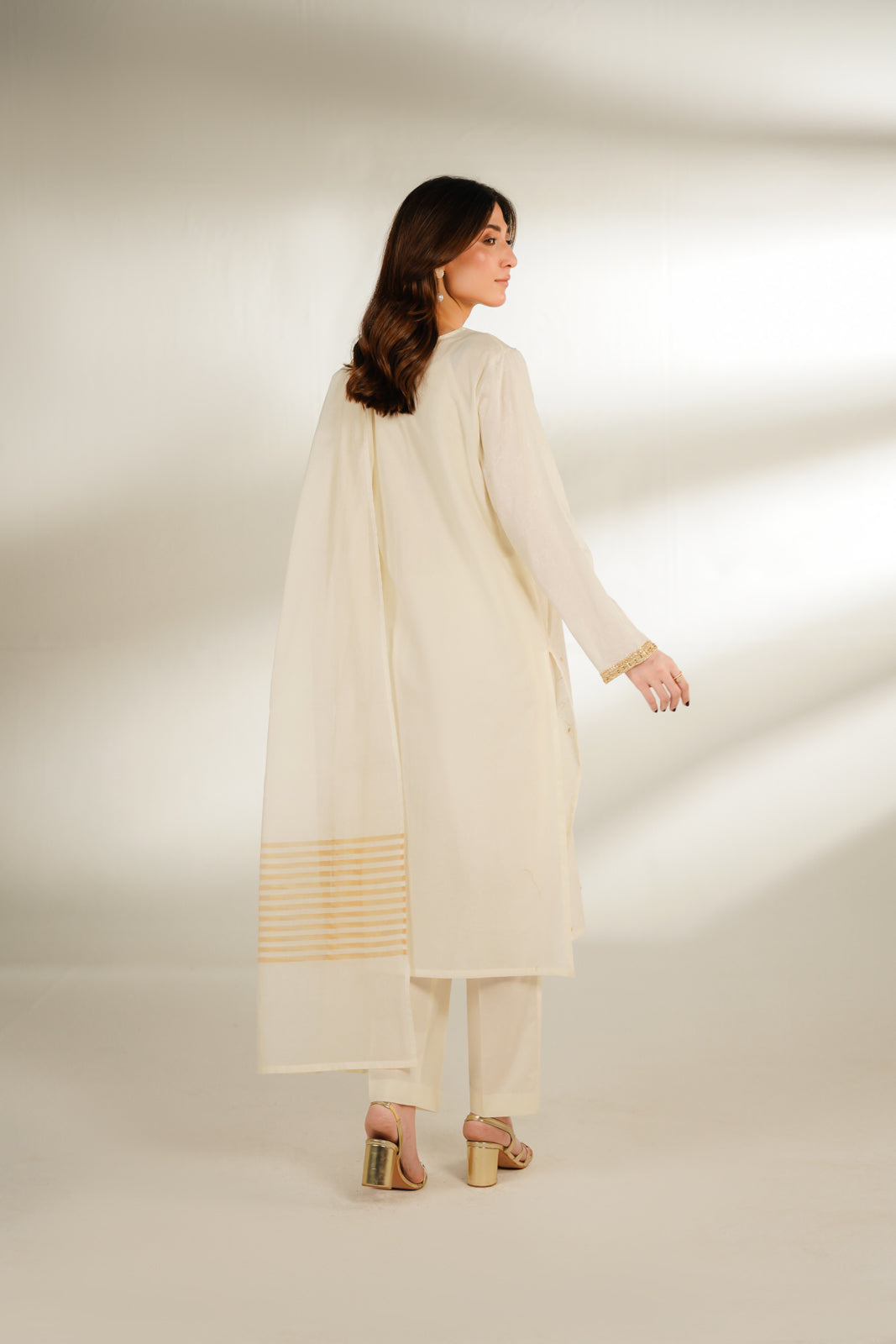 3 Piece Lawn Embroidered (CS0084)