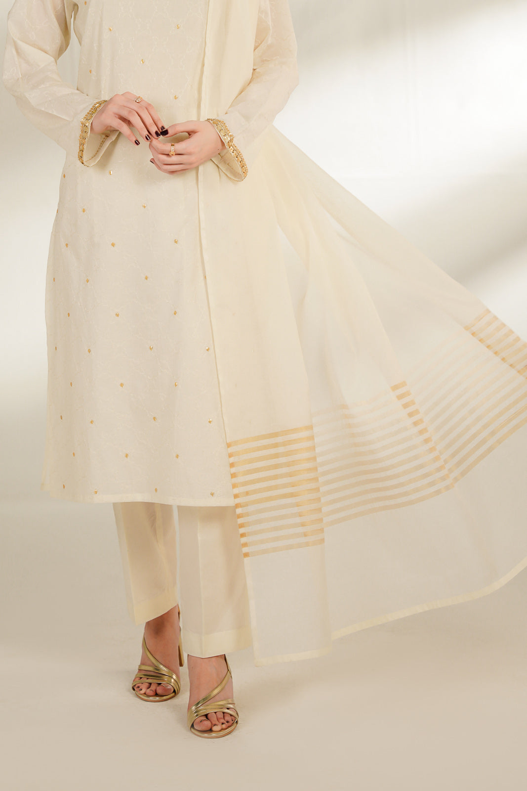 3 Piece Lawn Embroidered (CS0084)