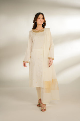 3 Piece Lawn Embroidered (CS0084)