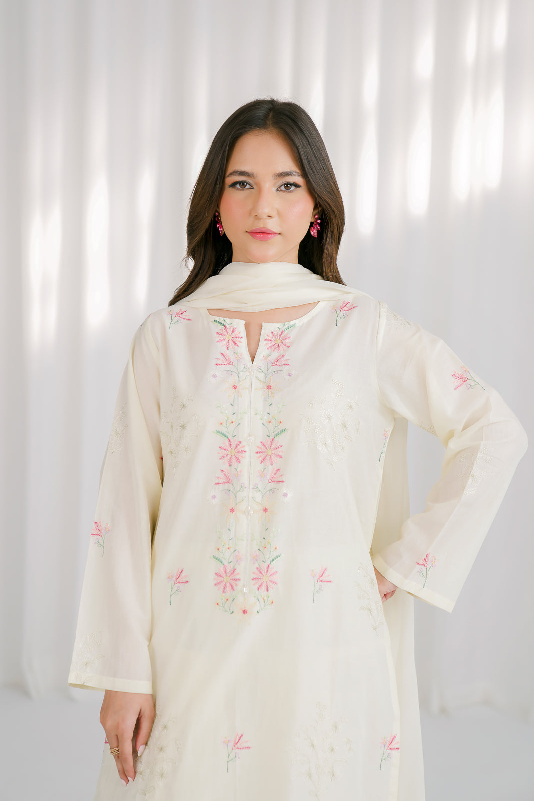 3 Piece Lawn Embroidered Suit (CS0110)