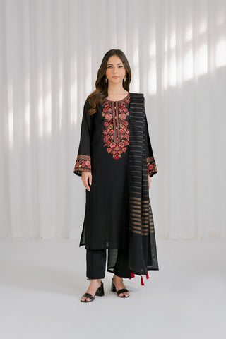 3 Piece Lawn Embroidered Suit (CS0124)