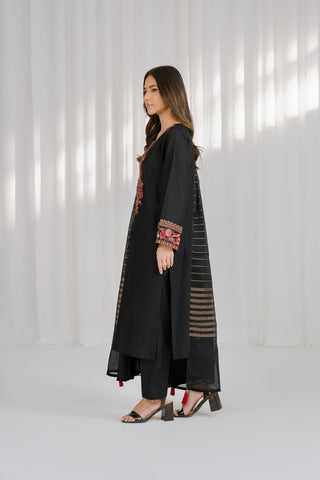 3 Piece Lawn Embroidered Suit (CS0124)
