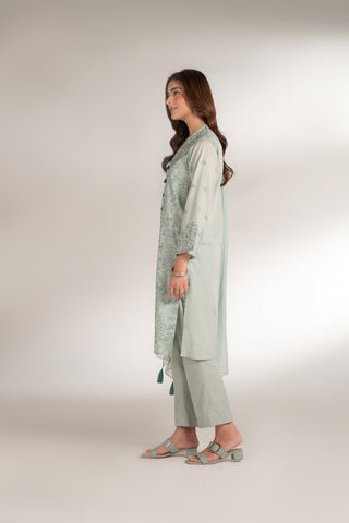 3 Piece Lawn Embroidered Suit (CS0128)