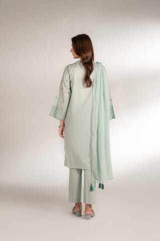 3 Piece Lawn Embroidered Suit (CS0128)