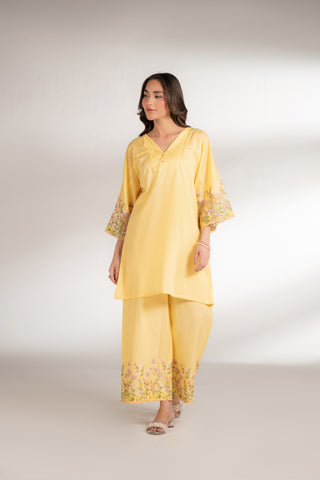 2 Piece Lawn Embroidered Suit (CS0138)