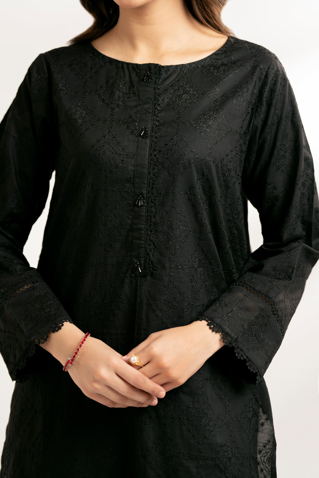 3 Piece Lawn Embroidered Suit (CS0164)