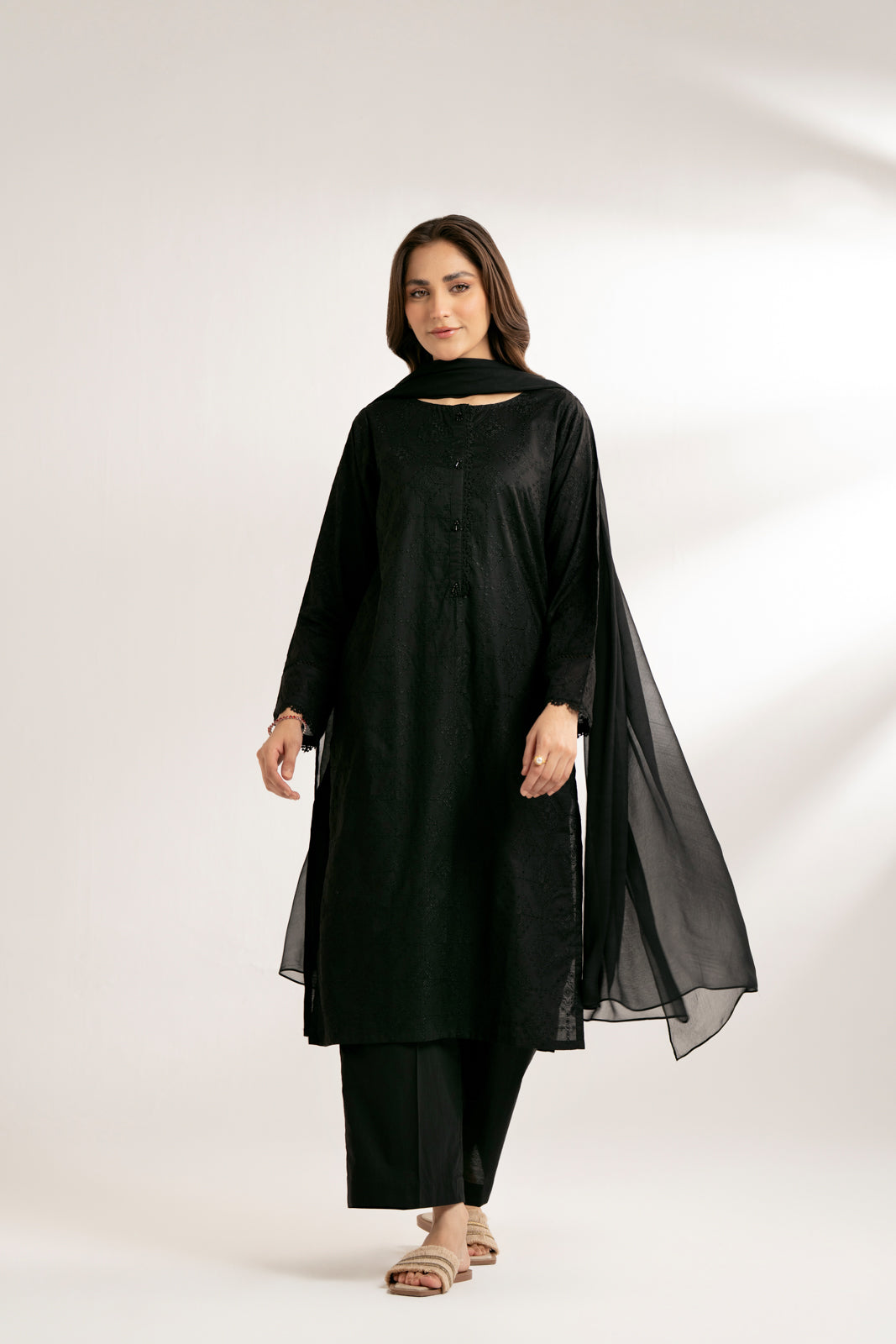 3 Piece Lawn Embroidered Suit (CS0164)