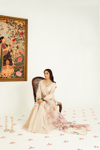 3 Piece Lawn Embroidered Suit (CS0179)