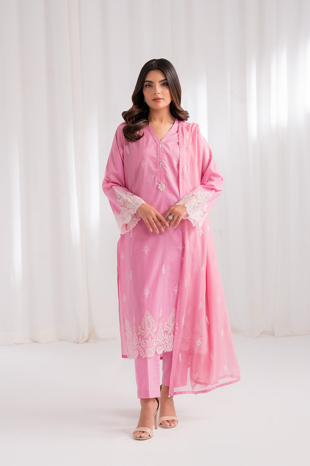 3 Piece Lawn Embroidered Suit (CS0183)